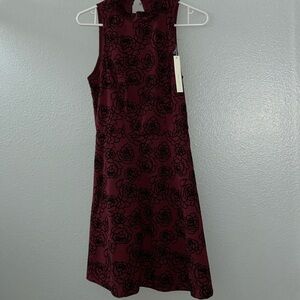 LC Lauren Conrad Burgundy Black Velvet Rose side zip Dress Womens 2 Romantic NWT
